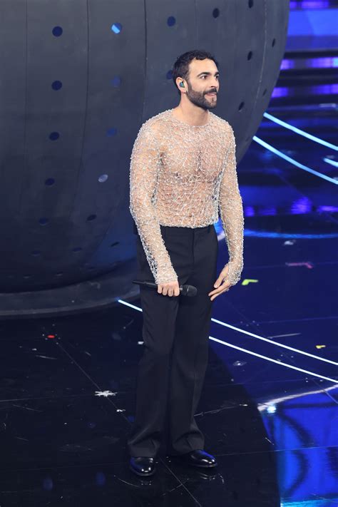 maglia versace mengoni|Marco Mengoni Sanremo 2024: i look da super star del co .